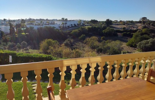 Silves Apartment | Tranquil T1 with sunny balcony sea view and countryside Armação de Pêra Algarve