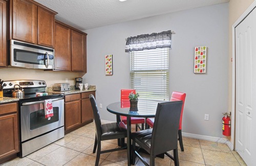Calabria Villa | Tranquil Terrace - Family Friendly - 10 Minutes to Disney!