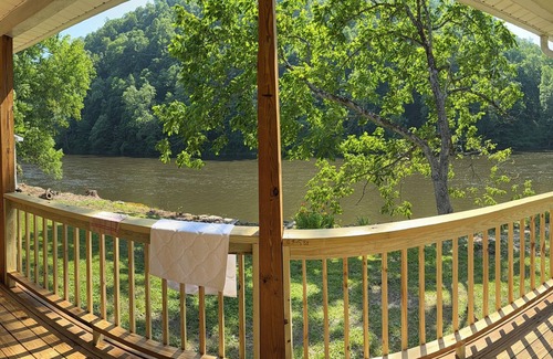 Rowlesburg House | Tranquil updated 2-bedroom home on Cheat River in Rowlesburg, WV