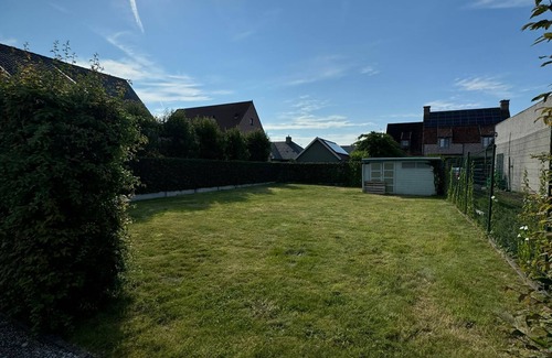 Zwijnaarde Apartment | Tranquil Urban Escape: 2-BDR Retreat in Ghent