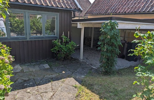 Innerstaden House | Tranquil Villa with Garden Views & Terrace | 3BR,