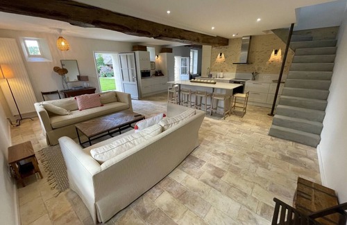 Challes House | Tranquil Villa with Private Tennis Court and Pool in Challes, Pays de la Loire