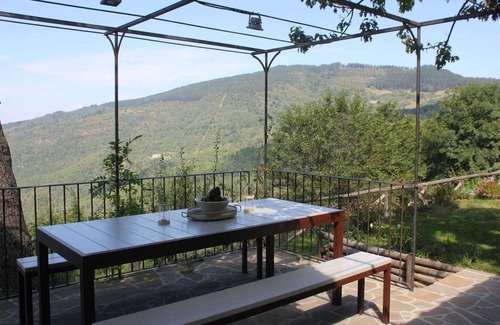 Cortona Villa | Tranquil Villa with Views
