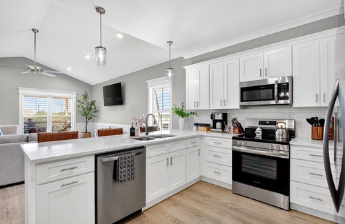 Shoreline Park House | Tranquil Waterfront Retreat: Stunning Bay Views Near Downtown Bay St. Louis