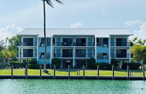 Shell Harbor Condo | Tranquil WATERFRONT 2-bedroom condo on Sanibel Island minutes to the beach!
