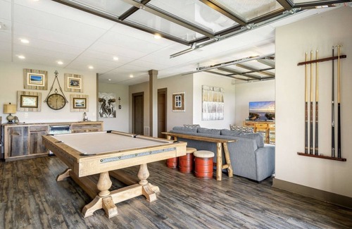 Smithville Cabin | Tranquil Waters Retreat: Hot Tub, Pool & Lake Views