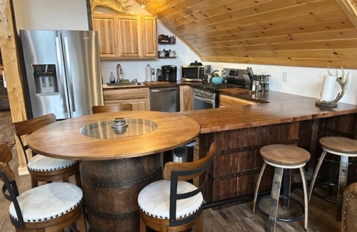 Clarksville House | Tranquil Woods, Water and Wildlife