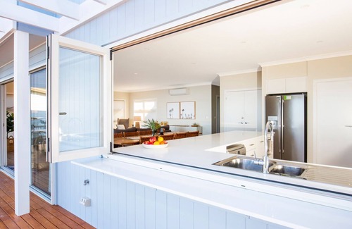 St. Georges Basin House | Tranquility Beach House by Experience Jervis Bay