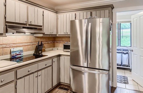 Troutman House | Tranquility Bay