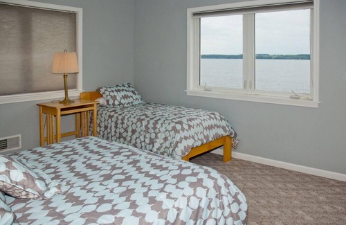 Geneva Cottage | Tranquility:"Close to Downtown Geneva + Seneca Lake Wine Trail Retreat!"