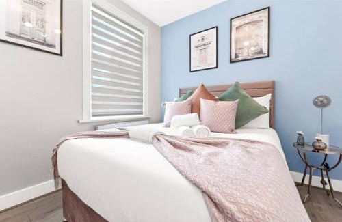 Northumberland Park Apartment | Tranquility in Bloom: Refreshing 2BR Apartment