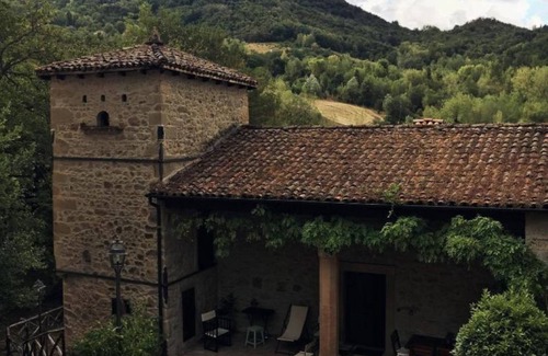 Grizzana Morandi Apartment | Tranquility Personified 1-bedroom apartment 100m from Borgo La Scola with WiFi