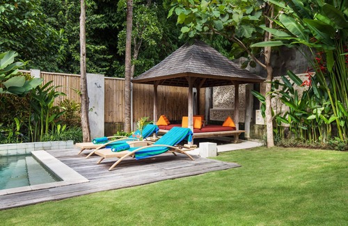 Batubelig Villa | TRANQUILITY VILLA walk to The BEACH, CAFE and SHOPS