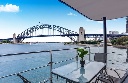 Kirribilli Apartment | Transcending Views