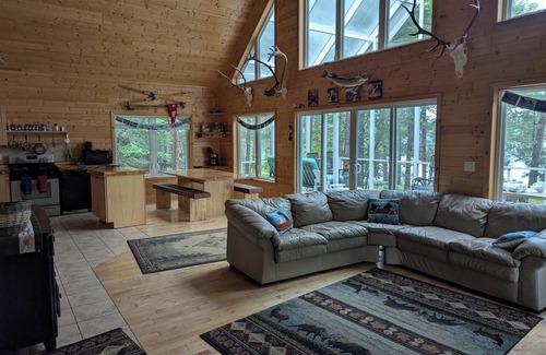 Hazelhurst House | Trantow lake house