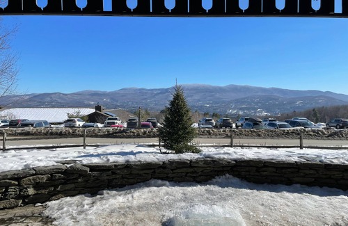 Moscow Ski Chalet | Trapp Family Lodge Guest House - President's Week