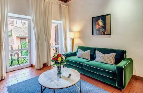 Trastevere Condo | Trastevere Pool & Garden