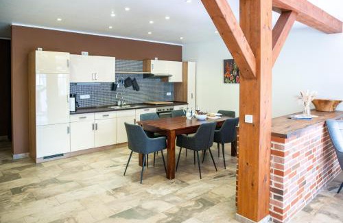 Tumlauer Koog Apartment | Traumhafte Nordsee Ferienwohnung: 150qm Barrierefrei & Familienfreundlich nahe Sankt Peter Ording
