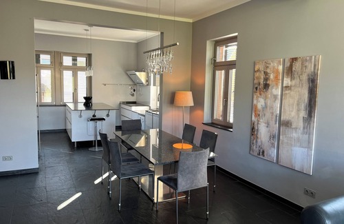 Eberbach Apartment | Traumhafte Wohnung mit Neckarblick und Balkon