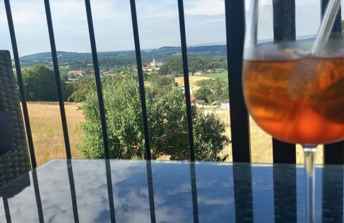 Lalling Apartment | Traumhaftes neu Renoviertes Apartment mit Herrlichem Ausblick & top Ausstattung