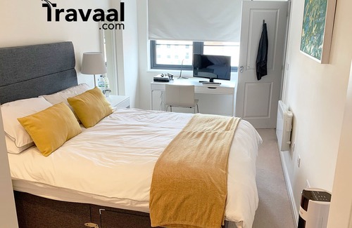 Rushmoor District Apartment | Travaal.©om – 2 Bedroom Apartment – Farnborough