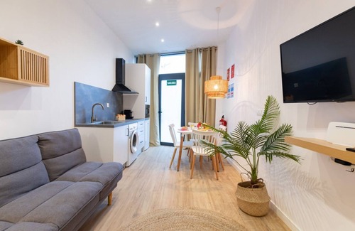 Montolivet Apartment | Travel Habitat Ruzafa Loft 1