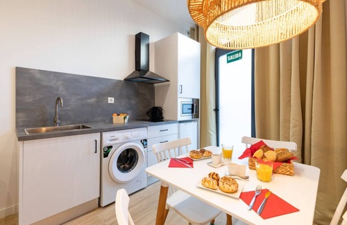 Montolivet Apartment | Travel Habitat Ruzafa Loft 1