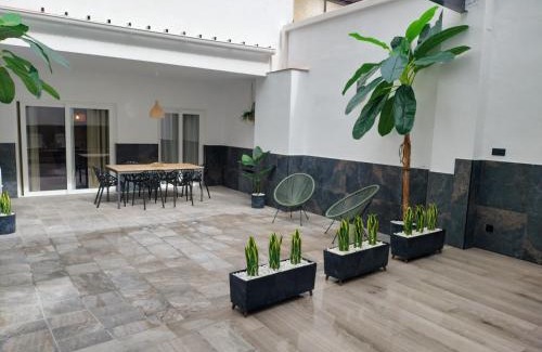 En Corts Apartment | Travel Habitat Ruzafa Green House Terrace
