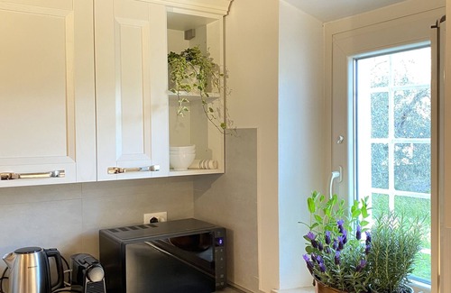 Capannori House | Travel Smart [Wi-fi, HD TV, Workspace, Free Parking]