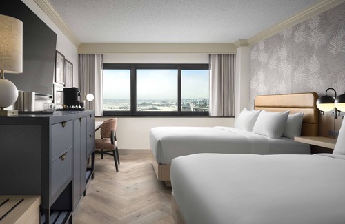 Los Angeles Hotel | Travel + Work in Sync | 2 Pet Friendly Rooms! Pool, Shuttle Service, Gym!