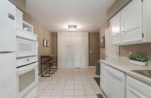 South Tulsa House | Traveler's Delight! Southern Hills/ORU/RiverSpirit