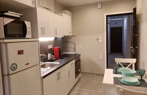 Ampelokipoi Apartment | Traveler's Nest