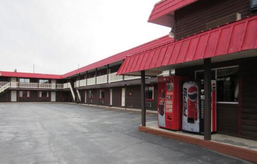 West Yellowstone Hotel | Travelers Lodge