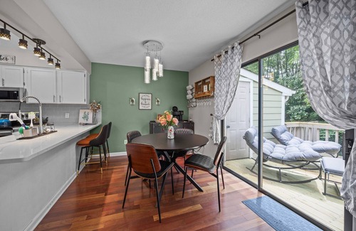 North Raleigh House | Travelers Townhome in N. Raleigh