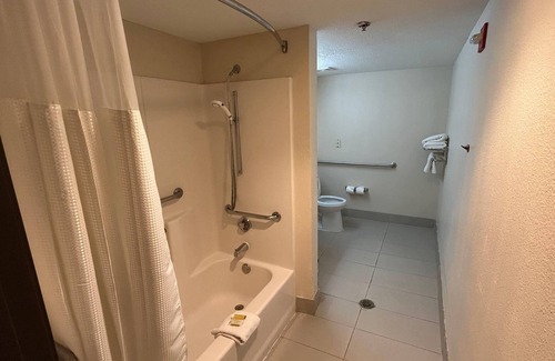South Arlington Hotel | Travelodge by Wyndham Arlington/Dallas Area