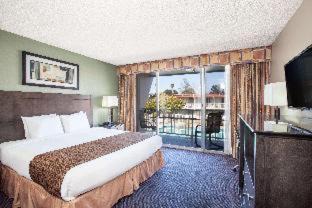 North Fremont Street Hotel | Travelodge by Wyndham Monterey Bay