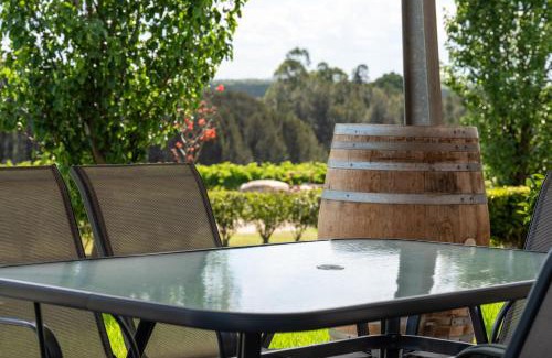 Pokolbin House | Travertine Vineyard Retreat - Stay Among the Vines