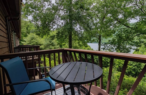 Butler House | Tre L at Watauga Lake - Butler, TN