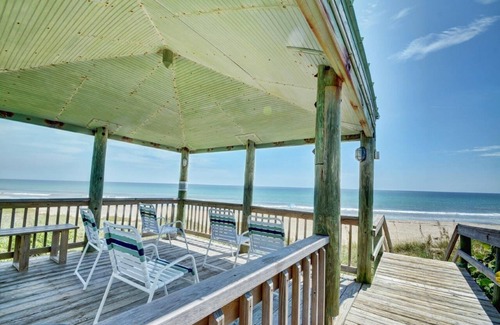 Hutchinson Island South House | Treasure Coast location with resort type amenities