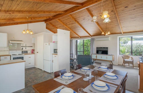 Tairua House | Treasure on Chestnut - Tairua Holiday Home