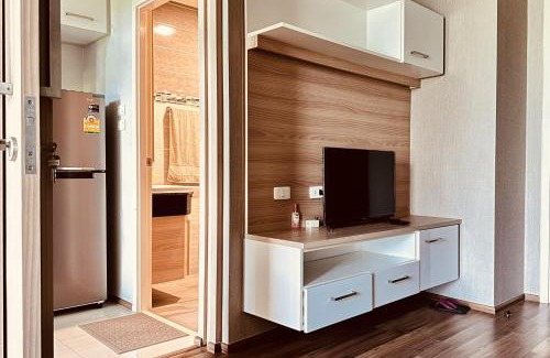 Nong Pa Khrang Apartment | Treasure swimming Condo WiFi