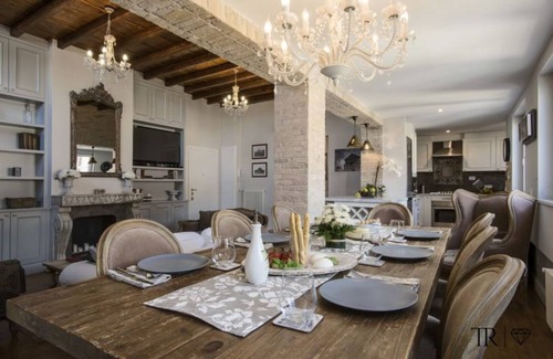 Rione IV Campo Marzio Apartment | TreasureRome Spanish Steps Terrace