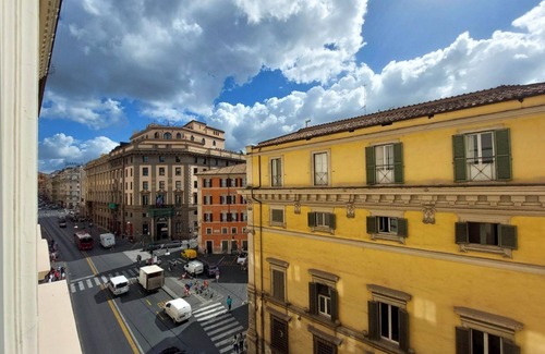 Rione II Trevi Apartment | TreasureRome - Spanish Steps Family Home