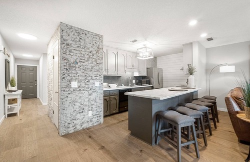 Sunnyside Condo | "Treasures Sunset" Sleeps 4