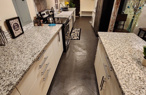 Lents Apartment | Treat Yourself To A Remodeled Home Away From Home In SE Portland