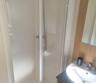 Newton House | Trecco Bay Porthcawl 2-Bed Caravan Sleeps 6