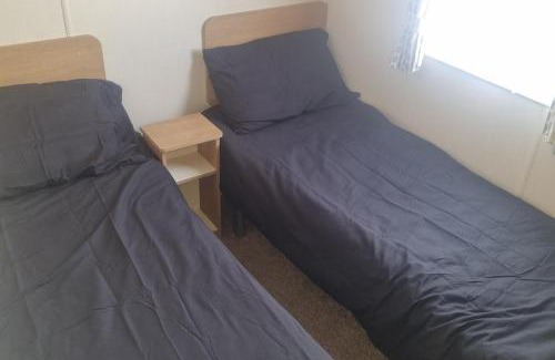 Newton House | Trecco Bay Porthcawl 2-Bed Caravan Sleeps 6