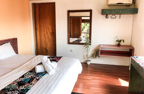 Mumbul Hotel | Tree House Lodge