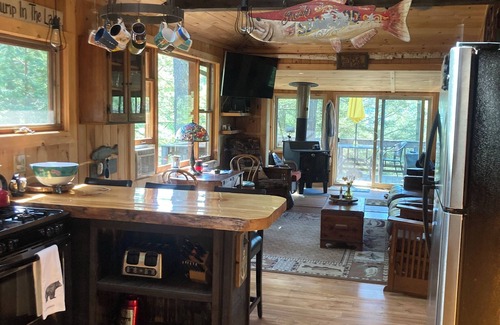 Putnam Station Cottage | Tree House Rustic 4 Bdrm Camp, directly on Lake George in a protected bay w/boat