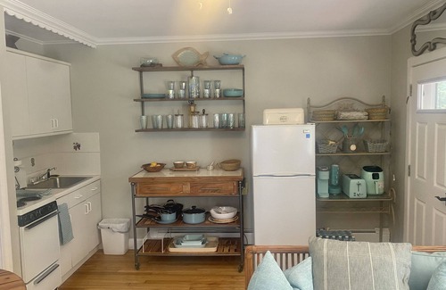 Hampton Bays Apartment | Tree lined Hideaway on the Bay
